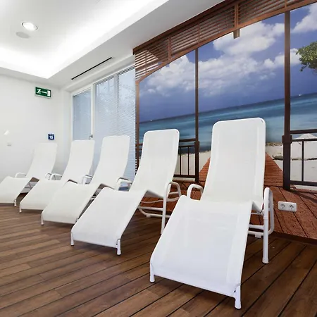 Strandnahe Mit Balkon, Residenz Bel Vital 29, * בינץ